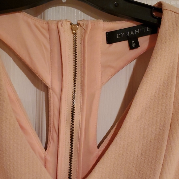 Light pink mini bodycon dress - Picture 2 of 6